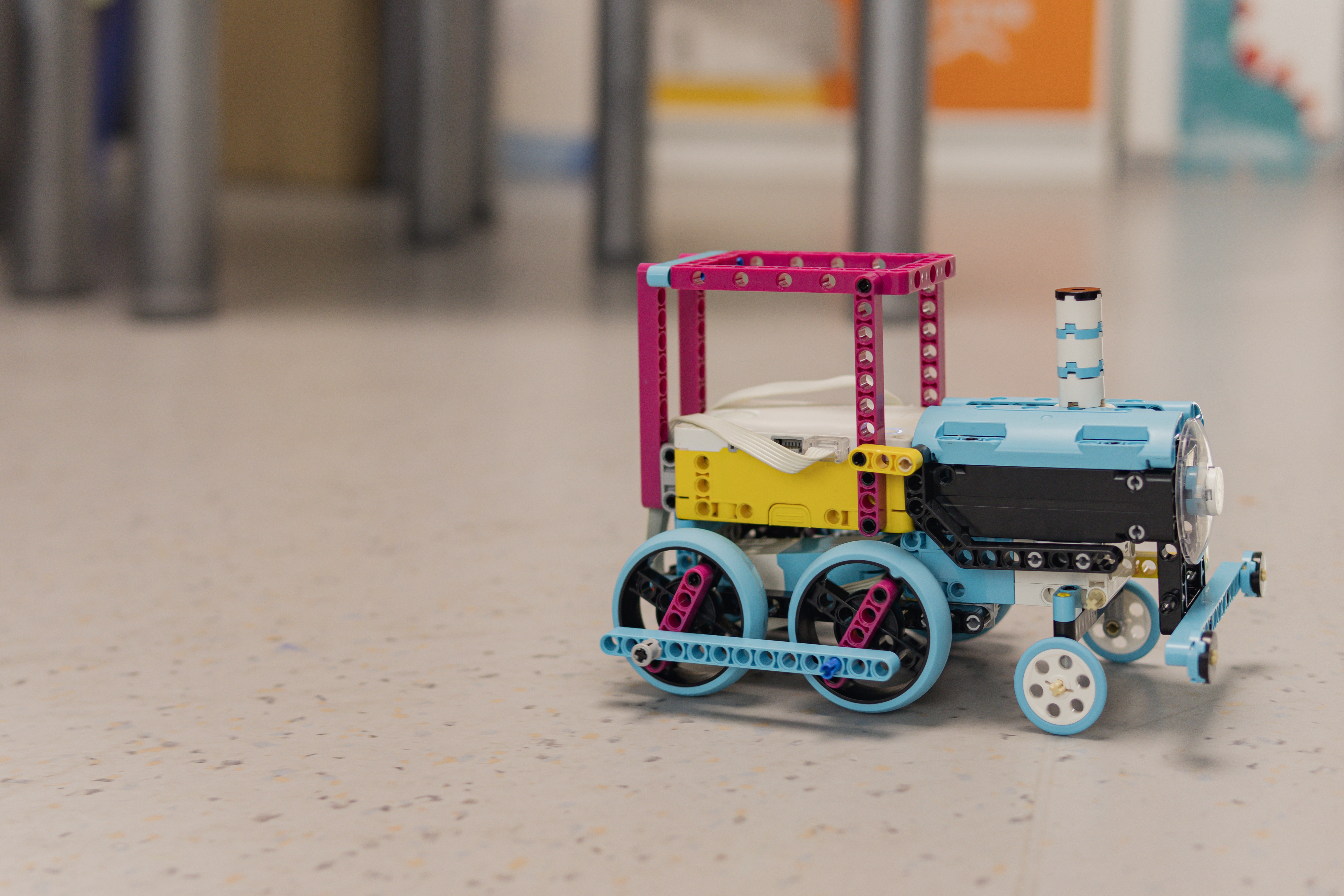 age7_Spike Robot train -2-.jpg
