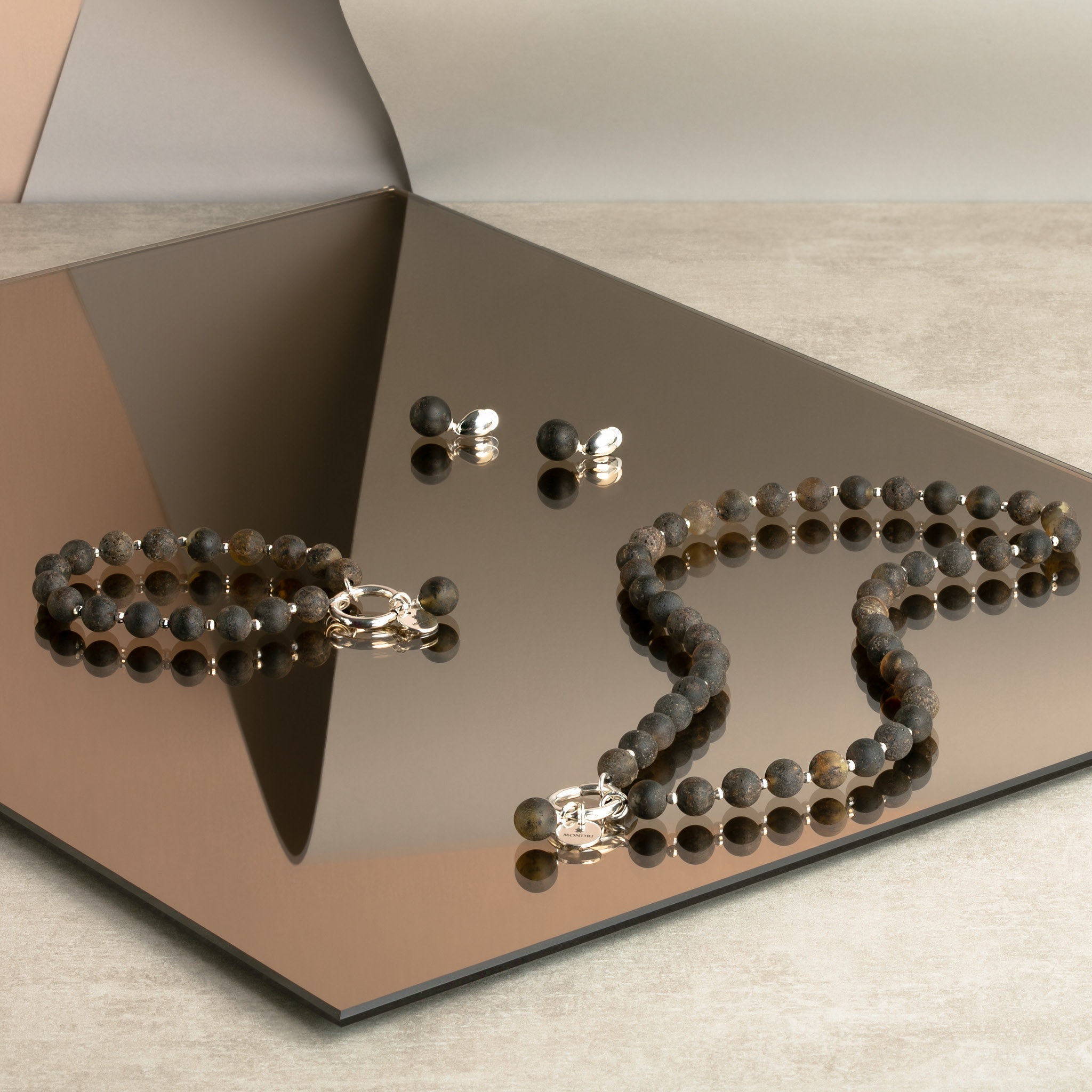 BLACK AMBER COLLECTION new amber jewelry nero golden nero 202220.jpg