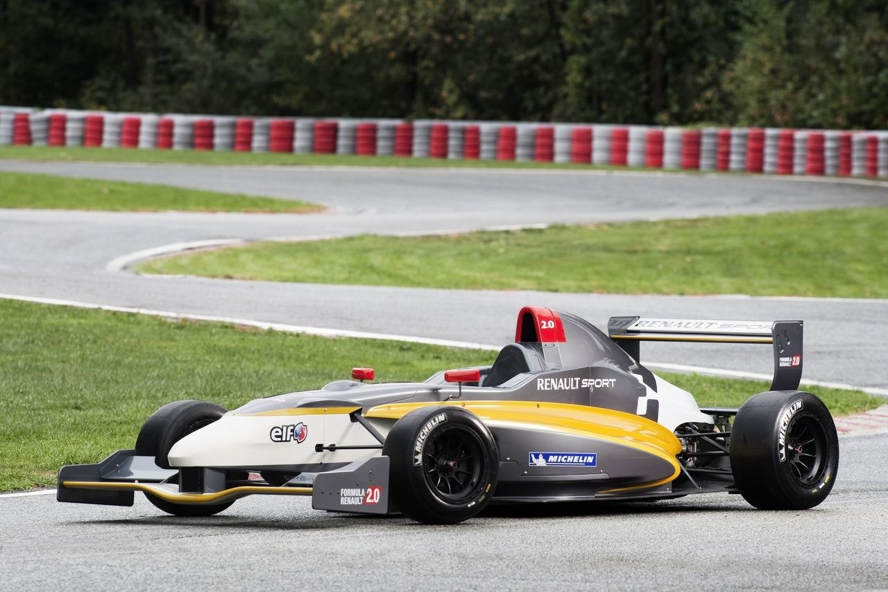 78_formula_renault_2l_03.jpg