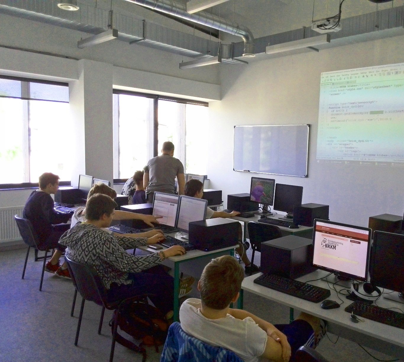 194_tech_iranga_ir_OS_grupe.jpg